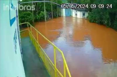 Rio Ijuí alaga máquinas de captação de água da Corsan e abastecimento pode diminuir em Santo Ângelo