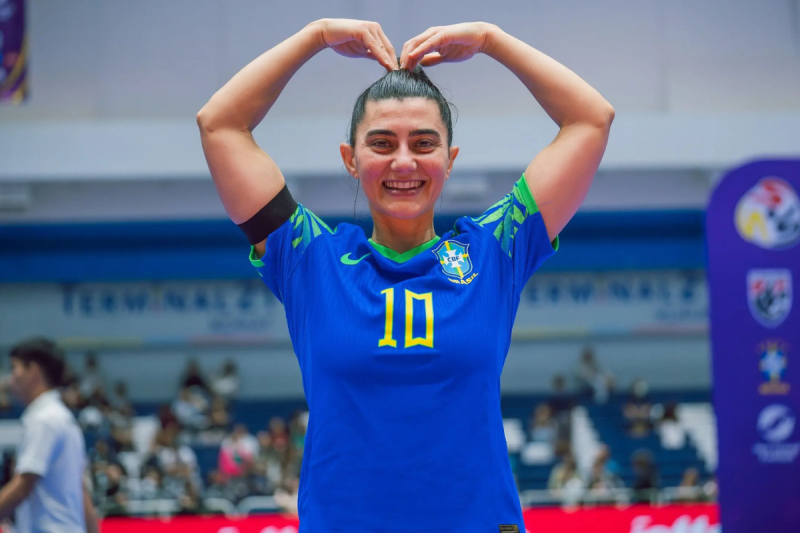 Luciléia, a maior artilheira da história da Seleção Brasileira de futsal