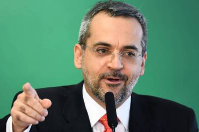 MEC divulga reajuste do piso salarial de professores para 2020