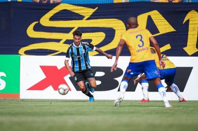 Grêmio acaba superado pelo Pelotas no Estádio Boca do Lobo e deixa escapar título