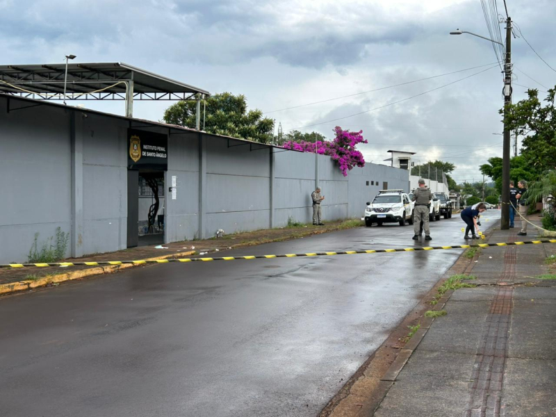 Brigada Militar prende suspeitos de homicídio em frente ao Instituto Penal de Santo Ângelo