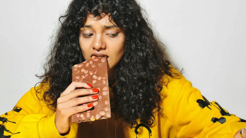 Compulsão alimentar na Páscoa? Como lidar com o impulso sem exageros