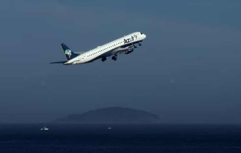 Governo zera PIS e Cofins sobre o combustível de aviação para conter alta do preço das passagens aéreas