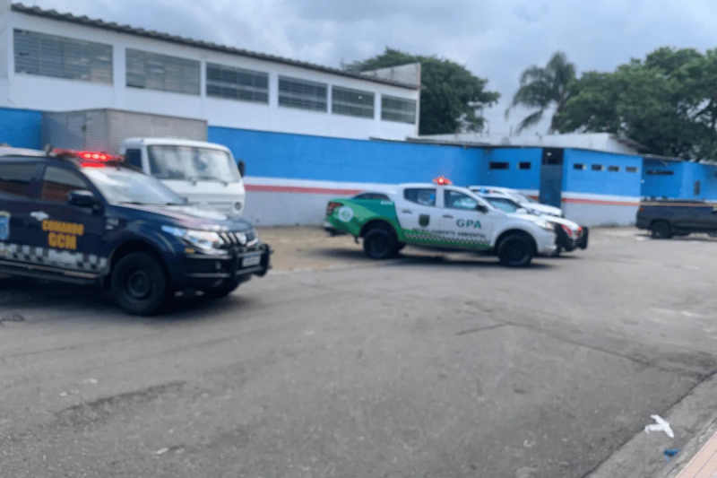 Professora é ferida após ex-aluno invadir escola com facão em Suzano