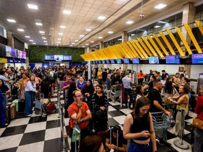 Em dia de pane, Congonhas comemora 90 anos com festa e R$ 2 bilhões do BNDES
