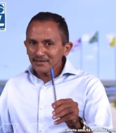 Manoel Gomes responde se é de direita ou esquerda: 'sou na minha'