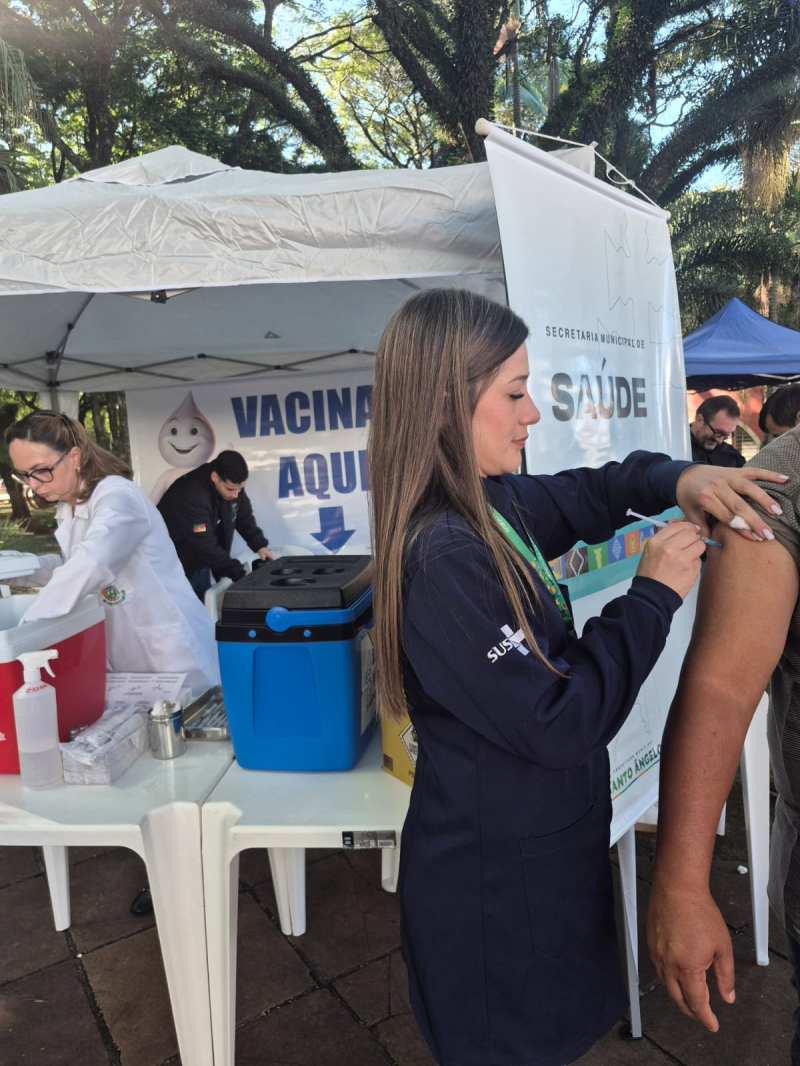 Vacinação contra a gripe: 300 doses são aplicadas durante o Brique da Praça