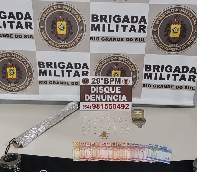 Brigada Militar de Ijuí prende mulher em flagrante delito por Tráfico de Entorpecentes