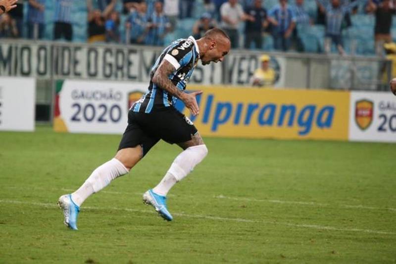 Grêmio vence o São José na Arena
