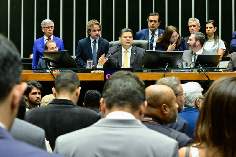 PL da Dosimetria: Congresso derruba veto de Lula e beneficia Bolsonaro