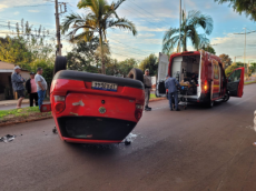 Capotamento deixa uma pessoa inconsciente em Três de Maio