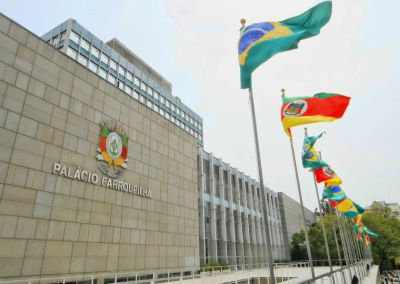 Governo do RS protocola na Assembleia reajuste de 5,35% no salário-mínimo regional 
