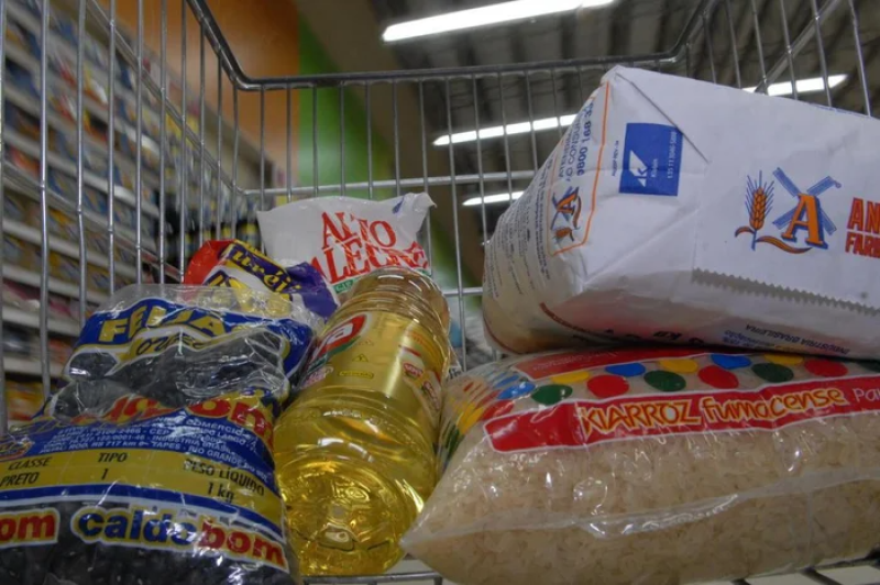 Cesta básica sobe pelo segundo mês seguido em todas as capitais; Porto Alegre tem 6ª mais cara do país