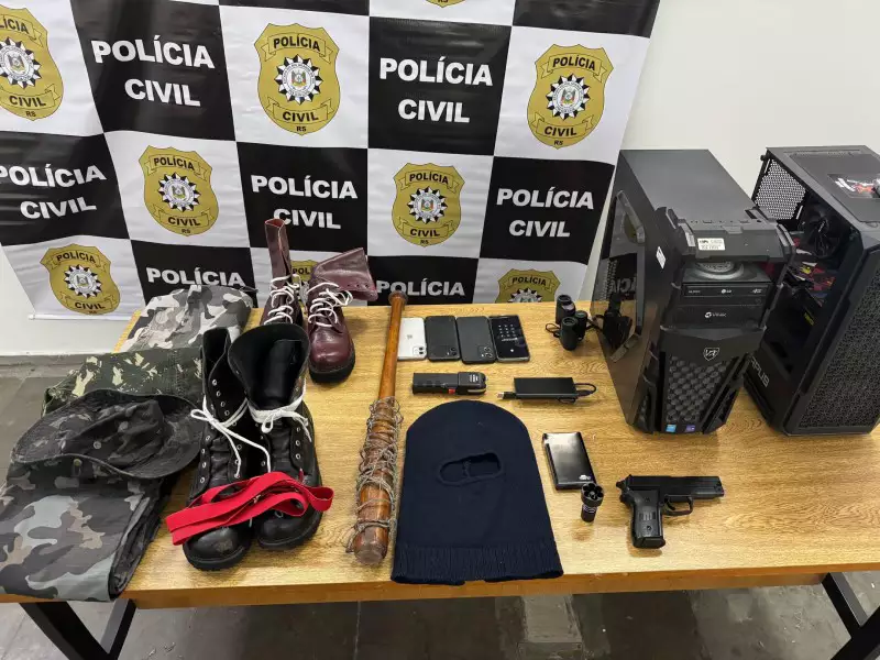 Grupo neonazista é alvo de operação da Polícia Civil em Porto Alegre e Canoas