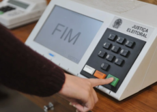 Pela primeira vez, Brasil tem mais de 1 milhão de eleitores cadastrados no exterior