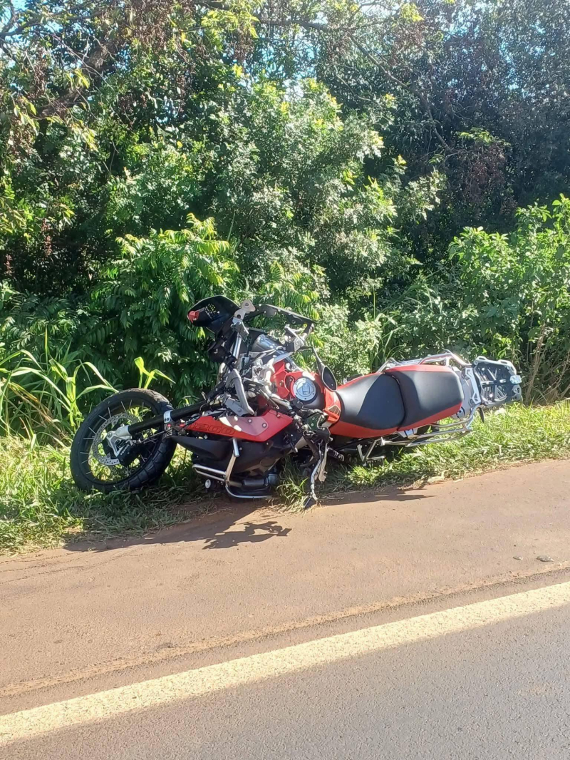 Colisão entre motocicleta e carro deixa motociclista morto no trevo da ERS-344 em Santa Rosa
