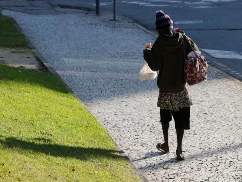 Brasil registra 150 mil agressões contra população de rua em dez anos