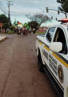 Brigada Militar acompanha Cavalgada do Meio Ambiente em Santo Ângelo