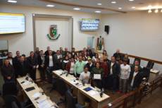 Câmara de Vereadores presta homenagem aos 30 anos da Cooperativa Ecos do Verde 