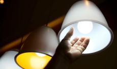 Conta de luz deve subir 8,6% em 2026, diz Aneel