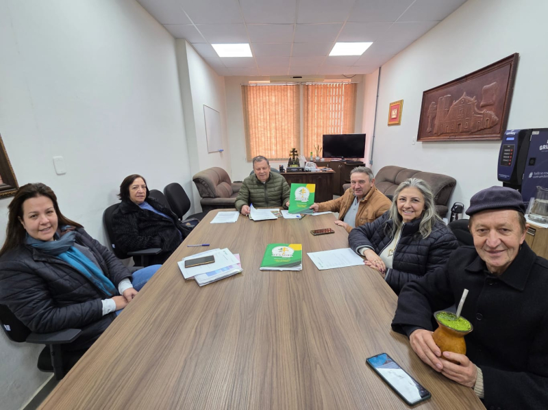 FEAAGRI Missões mobiliza apoio institucional para fortalecer pequenos produtores
