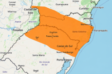 RS tem alertas de chuvas intensas, tempestades e queda de granizo para terça e quarta-feira