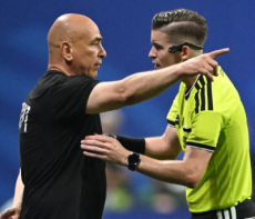 Técnico do Egito critica arbitragem injusta após eliminação para Argentina