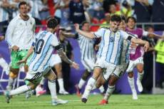 Argentina vence a Suíça na prorrogação e vai à semifinal da Copa