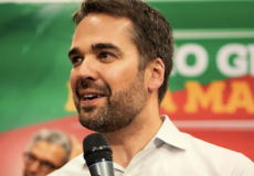 “Não há risco de maiores impactos em termos de inundações”, atualiza Leite sobre temporais no RS