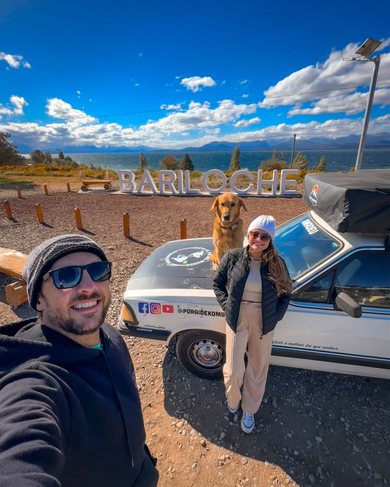 De Santo Ângelo para o mundo: casal transforma Kombi em lar e percorre as Américas 