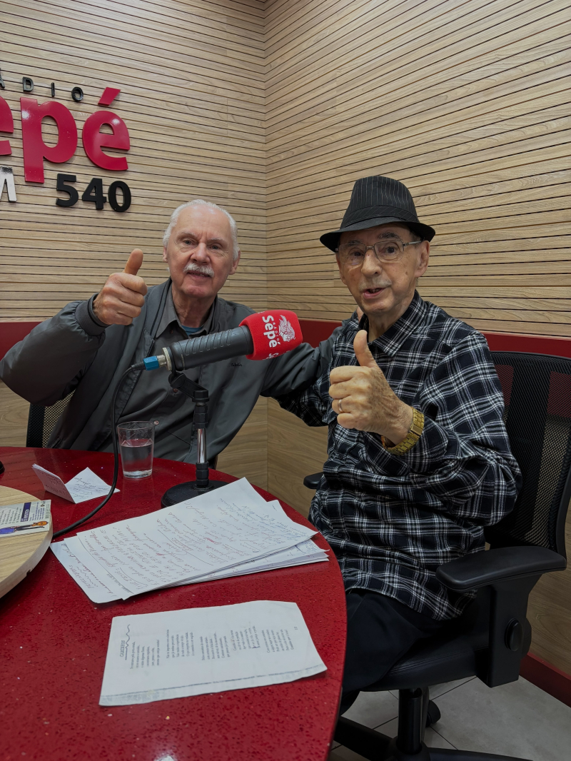 José Henrique da Silva comemora 46 anos do Falando ao Mundo na Rádio Sepé 