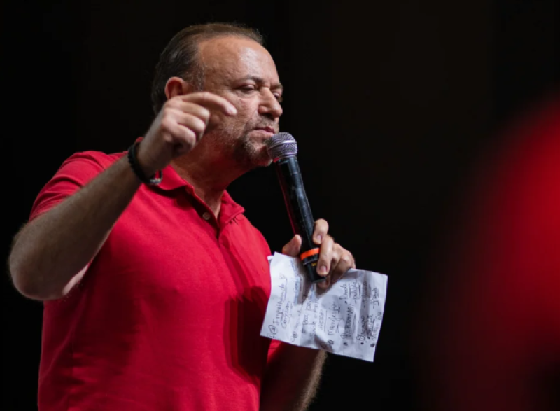 PT vai buscar alianças com o Centrão já no 1º turno, diz Edinho Silva