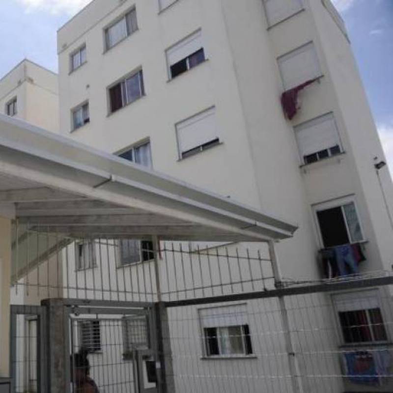 Criança cai do 5º andar de prédio em Caxias do Sul