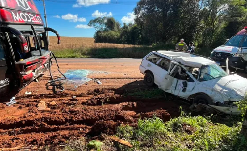 Motorista de Ronda Alta morre após acidente com ônibus de banda na ERS-324
