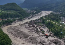 Terremoto atinge o Tibete um dia após avalanche na fronteira com o Nepal