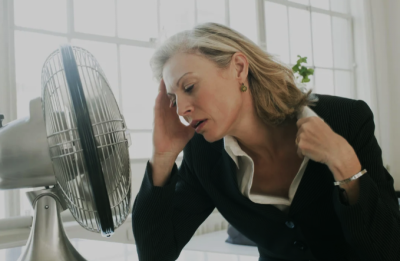 Estudo da USP testa reposição hormonal direcionada durante a menopausa