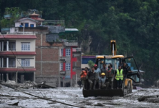 Rompimento de lago ameaça operações de resgate no Nepal; mortos vão a 584