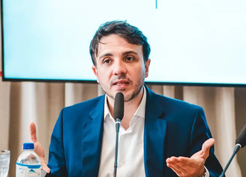 Eleições 2026: Meta derruba perfis de Renan Santos após decisão de Toffoli