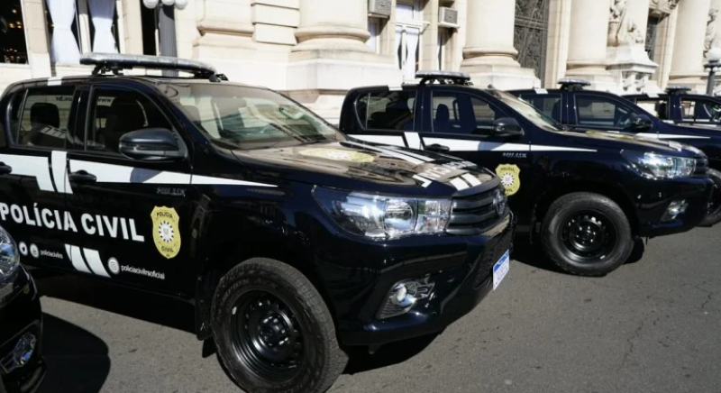 Homem é preso suspeito de usar IA para manipular imagens de abuso infantil no RS