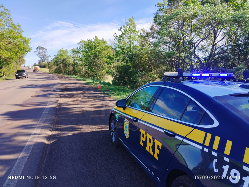 Motorista de 26 anos morre após carro sair da pista na BR-285, em Santa Bárbara do Sul