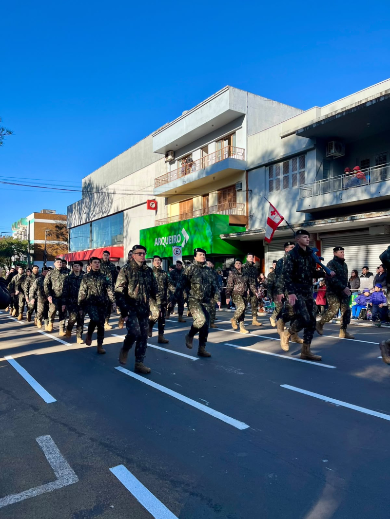 Santo Ângelo realiza Desfile Cívico-Militar de 7 de Setembro