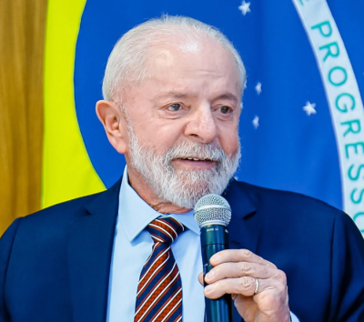 Lula sanciona lei que acaba de forma definitiva com a “taxa das blusinhas”