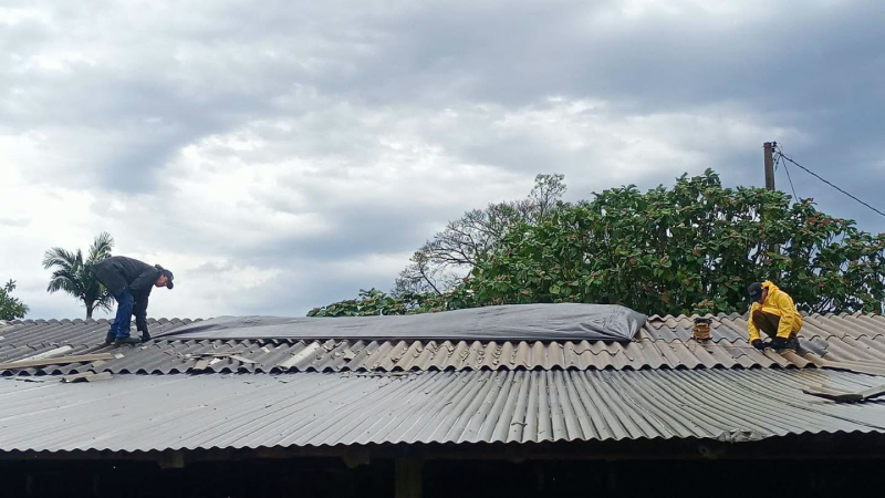 Temporal atinge 20 residências e deixa cerca de 30 pessoas desalojadas em Caibaté