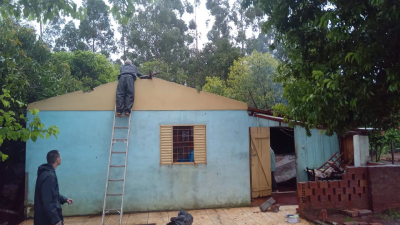 Temporal atinge 20 residências e deixa cerca de 30 pessoas desalojadas em Caibaté