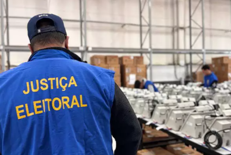 Urna eletrônica faz 30 anos com mais acessibilidade e segurança reforçada