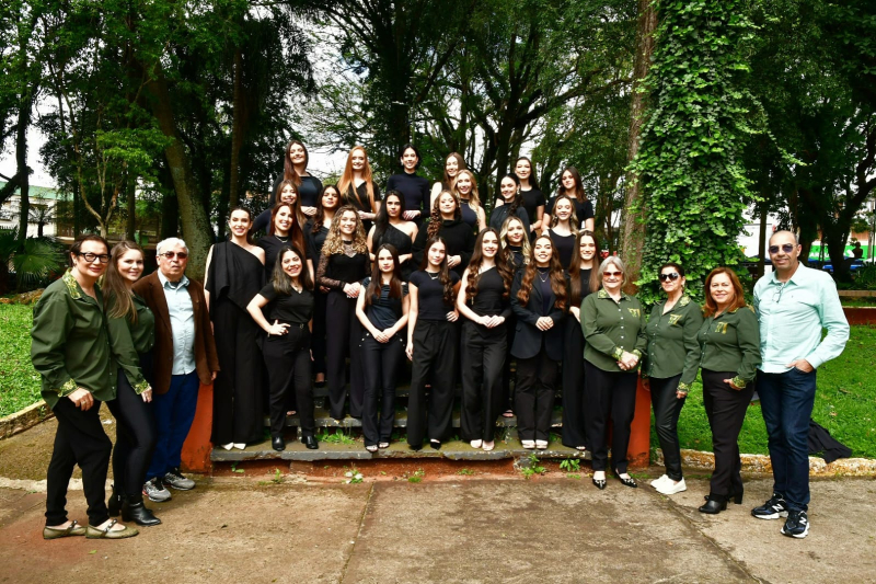 Candidatas a soberanas da 22ª Fenamilho são apresentadas no Brique da Praça