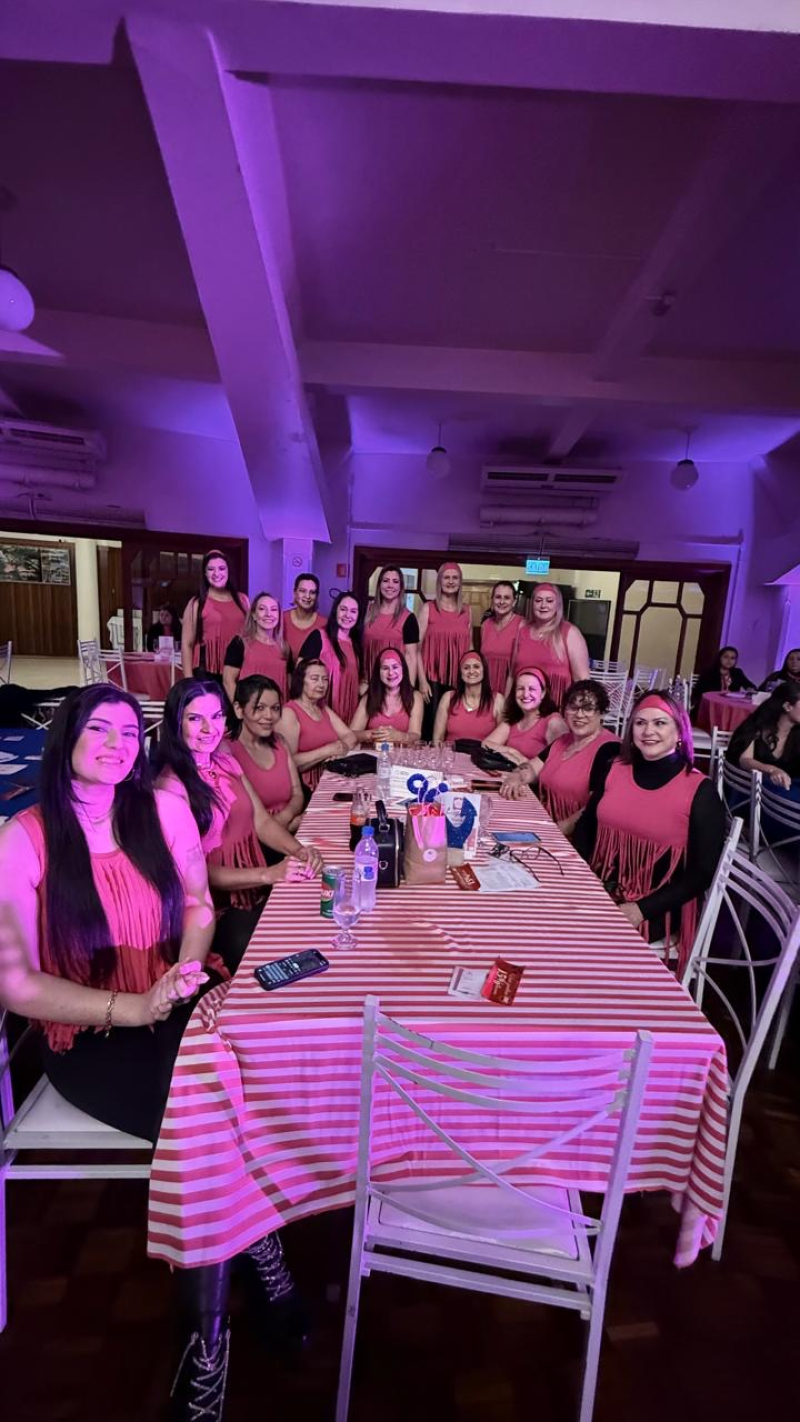 Clube Gaúcho recebe Jantar das Mimosas com cerca de 700 mulheres