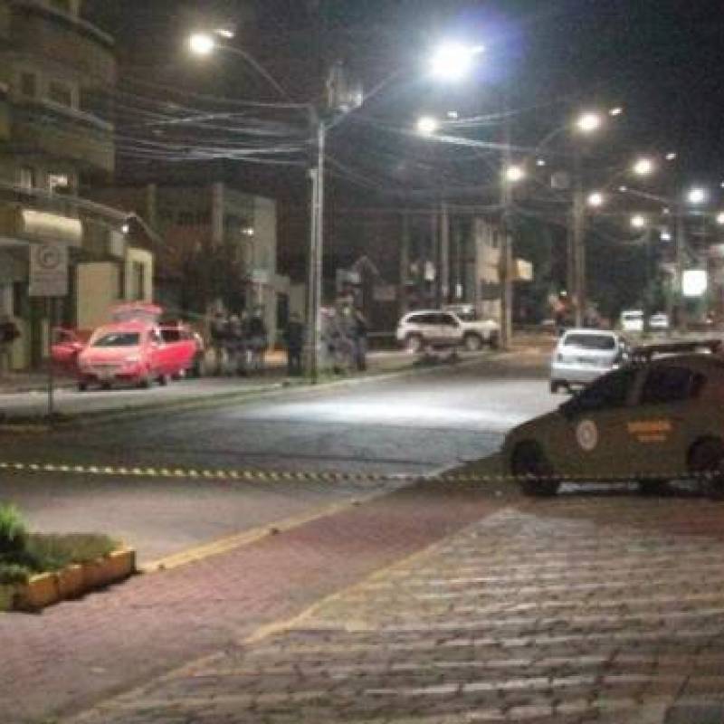 Tentativa de ataque a bancos termina com sete assaltantes mortos em Paraí