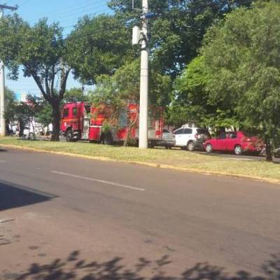 Acidente é registrado na rótula da Getúlio Vargas com a Avenida Rio Grande do Sul em Santo Ângelo 
