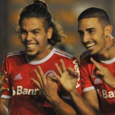 Inter goleia o São José por 4 a 1 com portões fechados